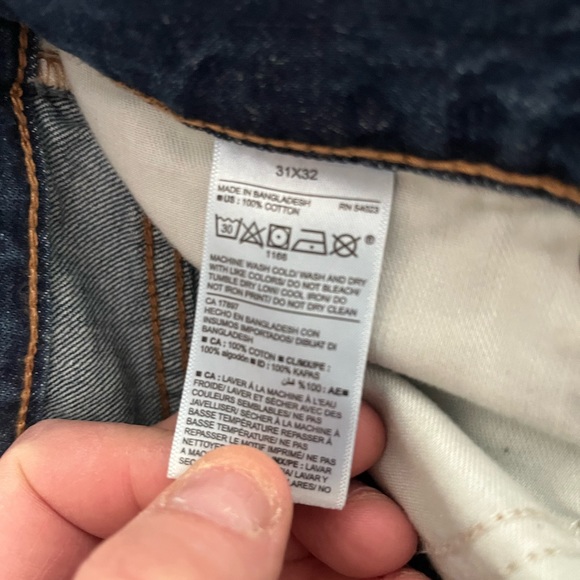 Old Navy Famous Jeans size 31x32 New with Tags - Picture 4 of 8